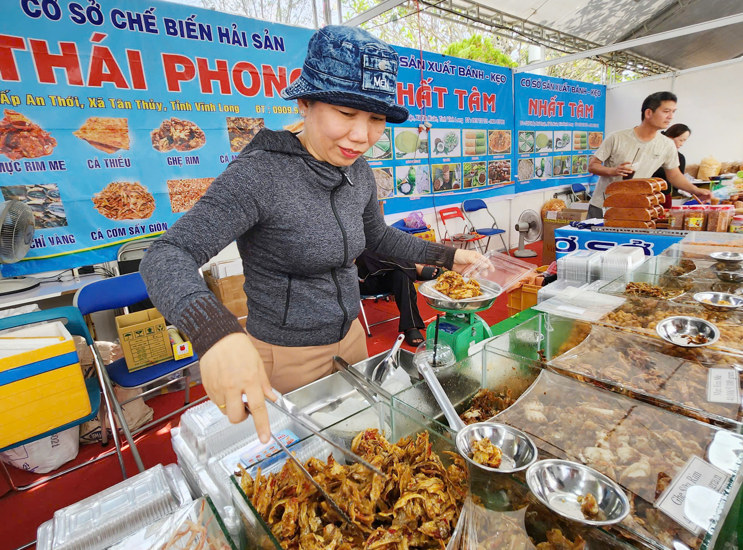 Du khách thưởng ngoạn ‘mạch nguồn’ nuôi dưỡng tâm hồn và cuộc sống của người dân miền Tây - 16