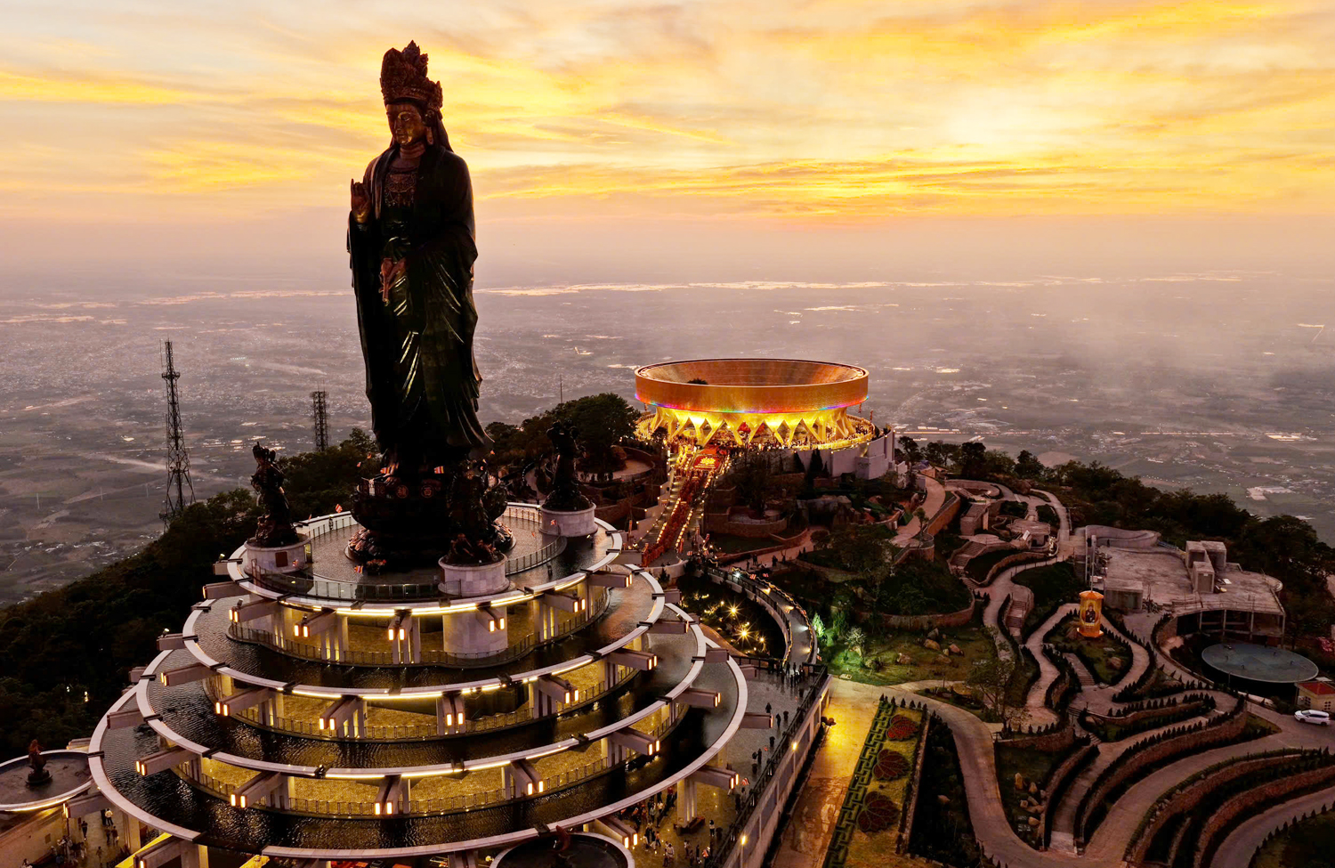 An vị tôn tượng Đức Phật Câu Na Hàm Mâu Ni trên đỉnh Núi Bà Đen - 11