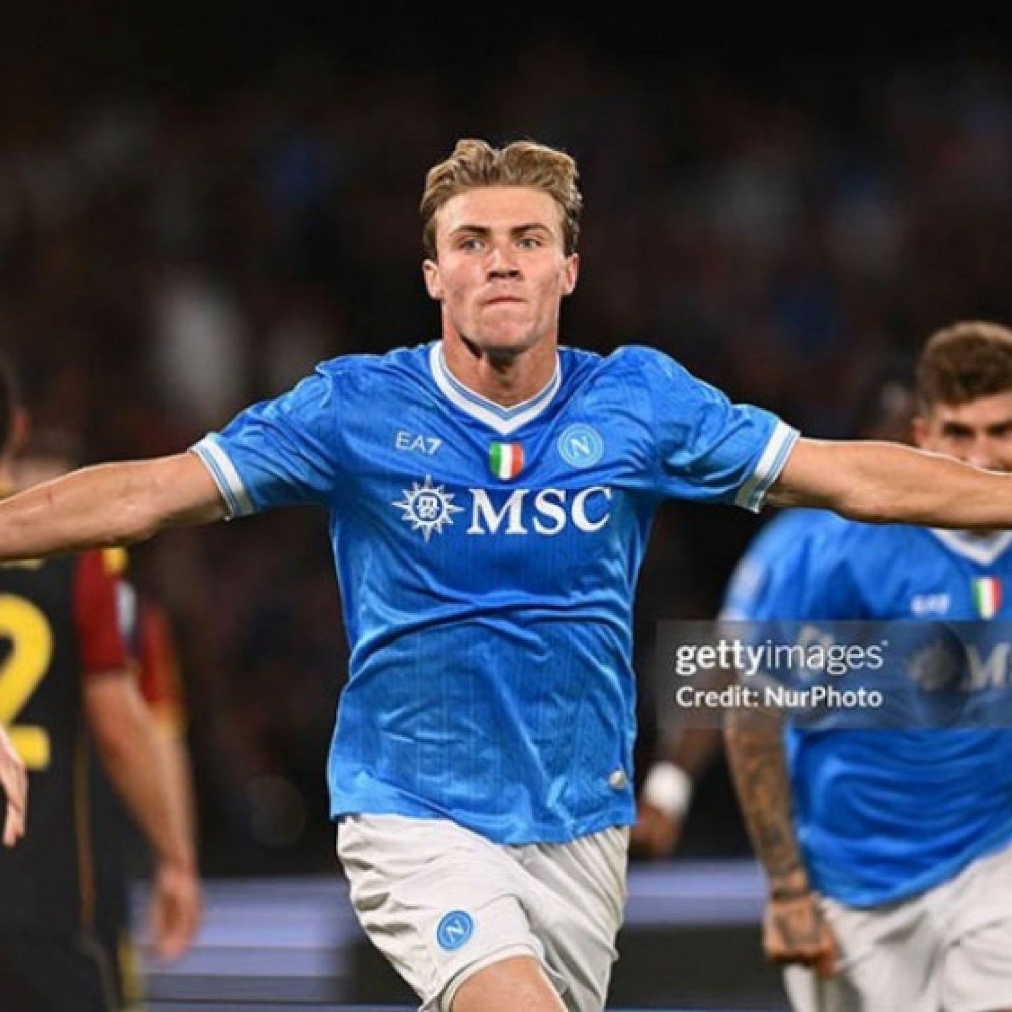  - Napoli chính thức muốn mua đứt Hojlund, MU thu về bao nhiêu tiền?