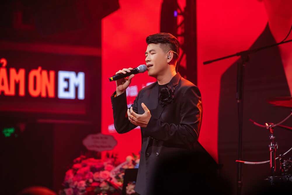 Hồ Trung Dũng giới thiệu album “ALIVE” với 11 ca khúc do chính anh sáng tác - 2