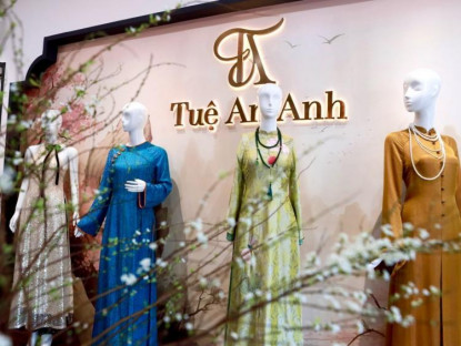 Giải trí - Lụa tơ tằm Hà Nội: Điểm chạm văn hóa giữa phố biển Phan Thiết